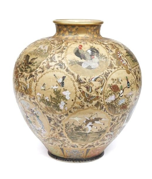 Très grand et rare vase en porcelaine de Satsum