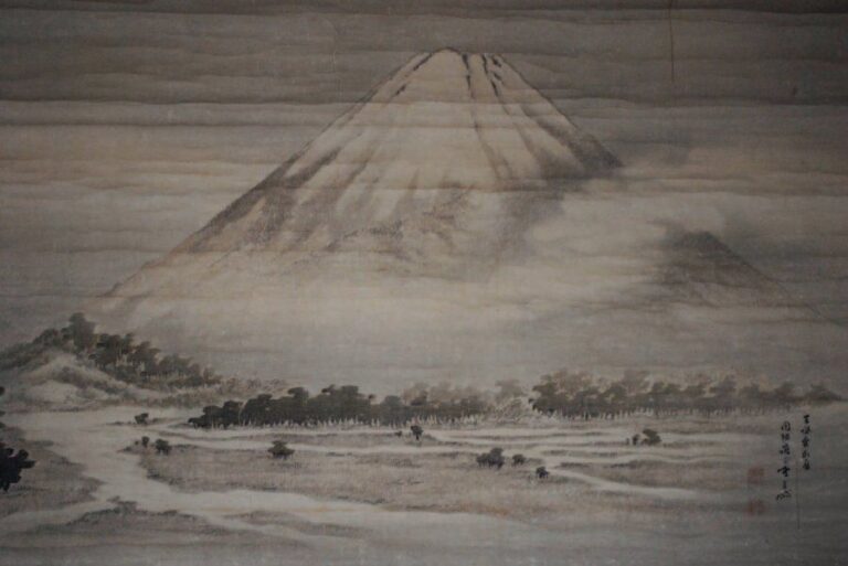 Très grande peinture représentant le Mont Fuji par Saeki Tai, le gouverneur des provinces de Suÿ et Chikuzen, datée: ?été de l'année kibÿ de l'ère Tenpo [1843]