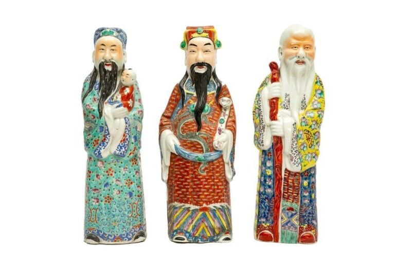 TRIADE FU LU SHOU EN PORCELAINE MOULEE