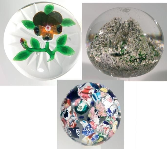 Trois presse-papier