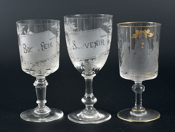 Trois verres à pie