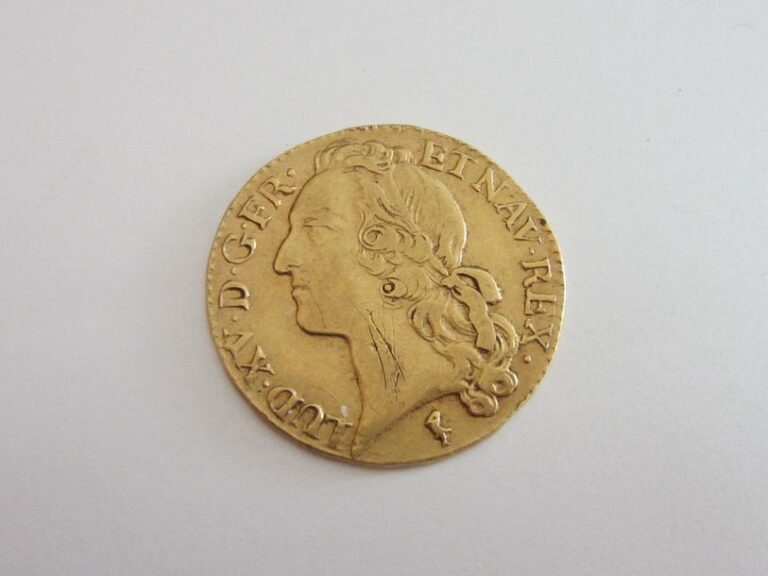Un Louis d'or dit «au bandeau», 1744 W