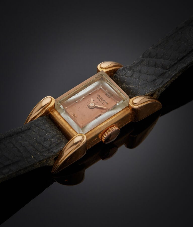UNIVERSAL - BRACELET MONTRE rectangulaire de dame en or rose (750‰). Attaches "…