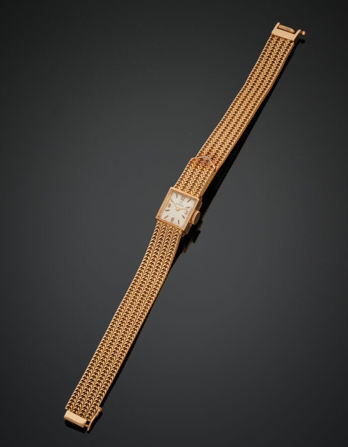 UTI - BLANCPAIN - BRACELET MONTRE "ceinture" carrée de dame en or jaune (750‰).…