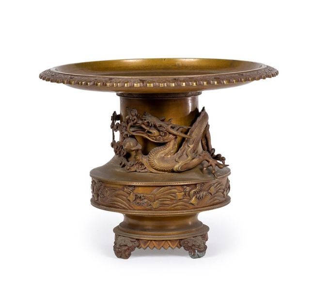 VAISSELLE ARCHAÏSANTE EN BRONZE, USUBATA POUR L'IKEBANA