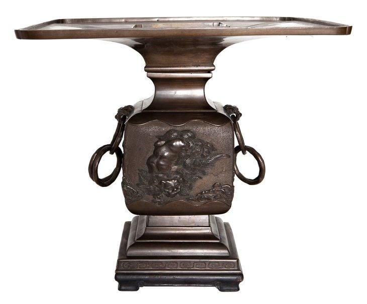 Vase à fleurs usubata de forme carré
