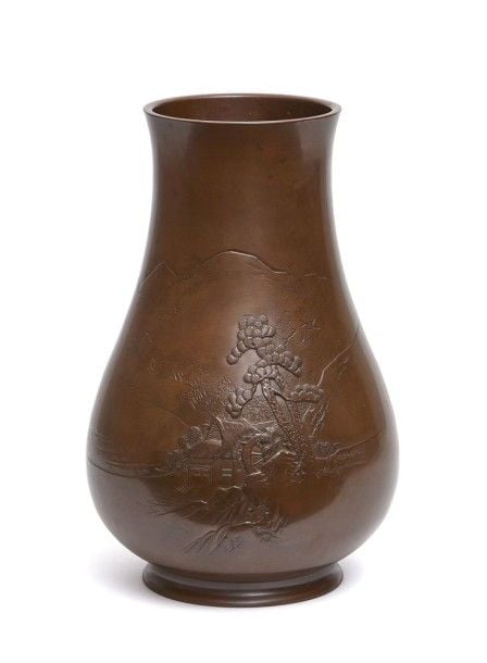 Vase en bronze bombé à patine sombr