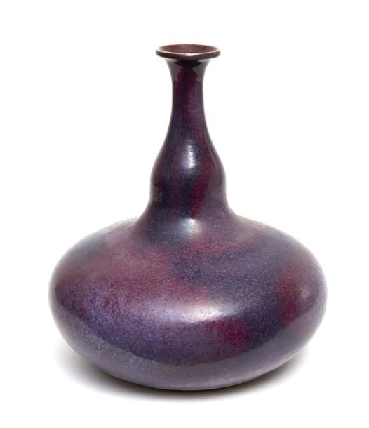 Vase en céramique garni de glaçure pourpr