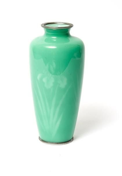 Vase en cloisonné de couleur vert clai