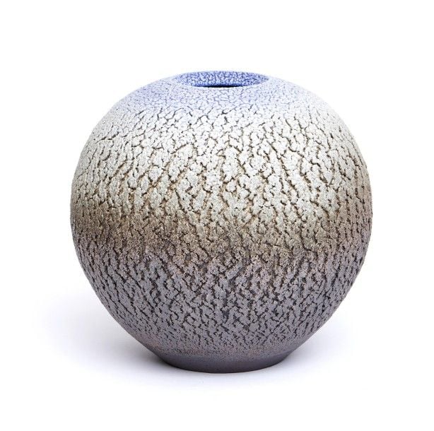 Vase en grès de forme globulaire décoré d'un motif en «écorce de pin