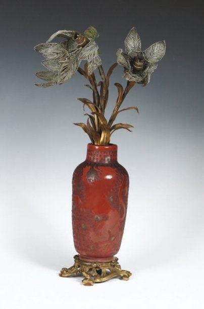 Vase ovoïde à haut col annulair