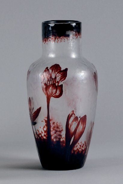 Vase ovoïde à haut col annulair