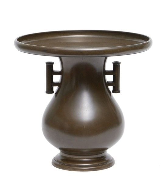 Vase pour arrangement de fleur en bronze usubata à la forme bombée et de couleur foncée et brillant