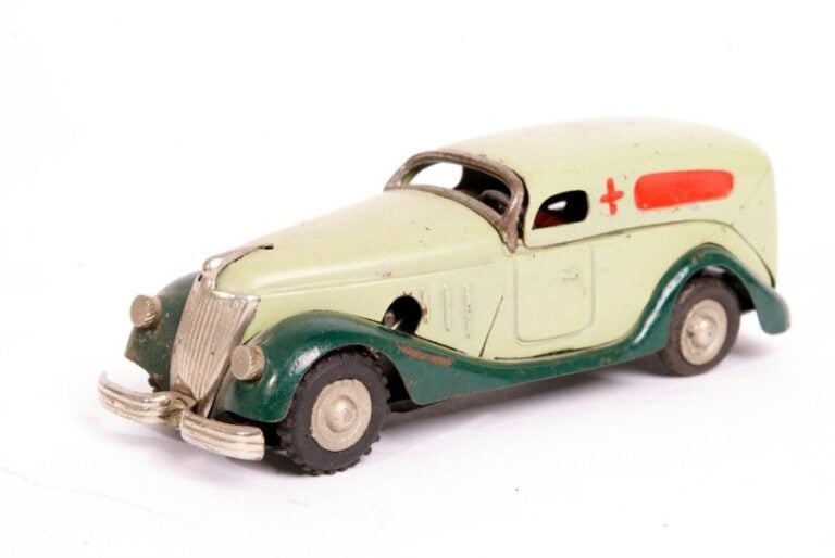 «Voiture ambulance» Minic?