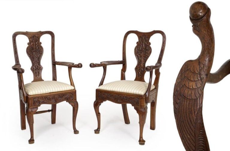 [X] PAIRE DE FAUTEUILS A ASSISE EN BOIS INDIGENE