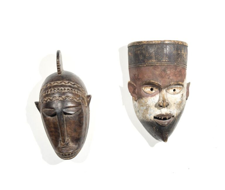 AFRIQUE - LOT DE QUATRE MASQUES DECORATIFS (Hauteur : 27 et 26 cm, 32 et 30 cm)…