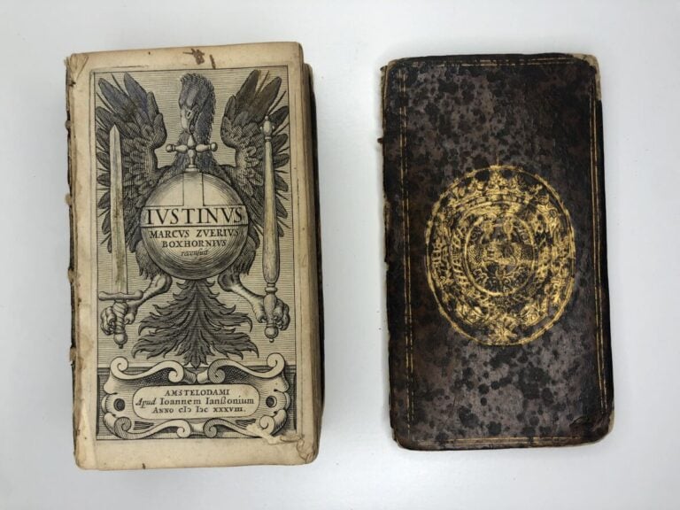 BOXHORNIUS (Marcus Junianus). - Historiarum Libri XLIV. Édité à Amsterdam chez…