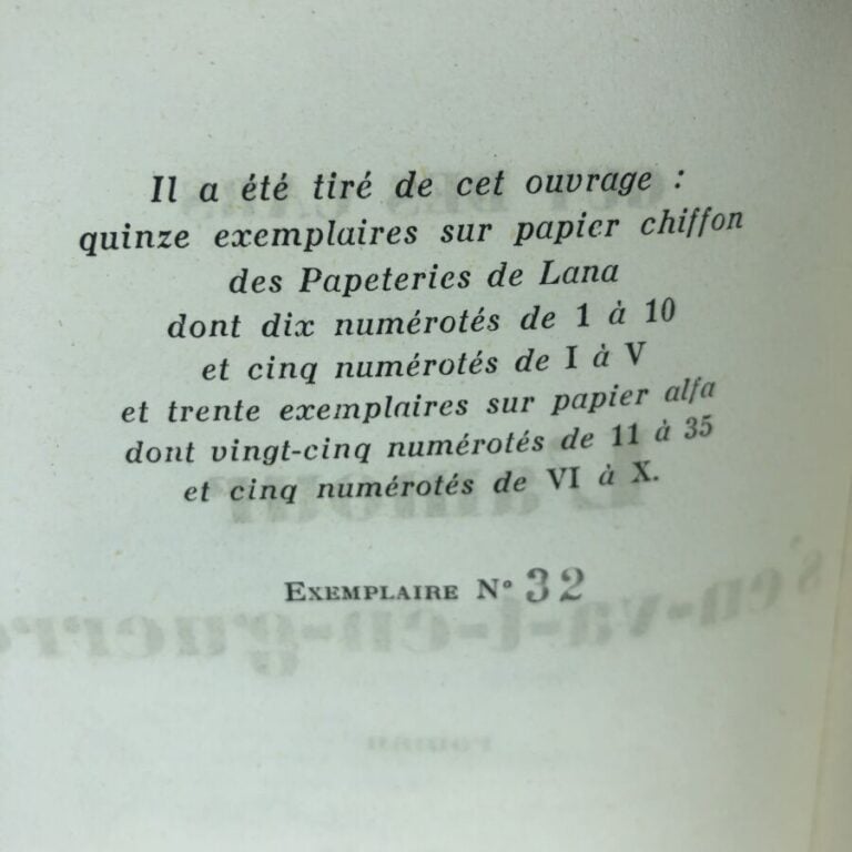 CARS (Guy des). - L'amour s'en-va-t-en-guerre. Édité à Paris chez Flammarion en…