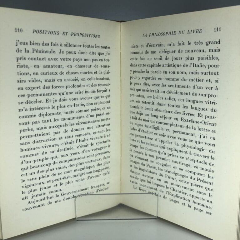 CLAUDEL (Paul). - Positions et propositions I. Édité à Paris chez Gallimard en…