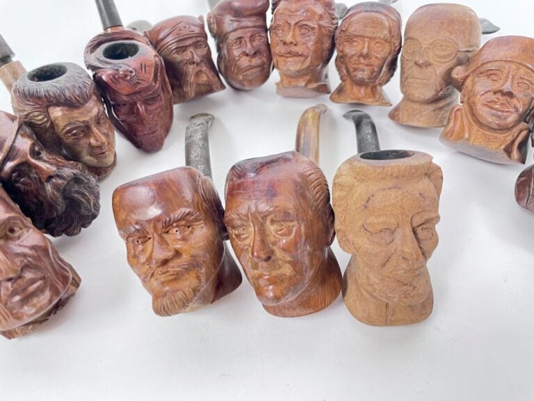 Fort et intéressant lot de pipes en bruyères sculptées (en majorité de Saint-Cl…
