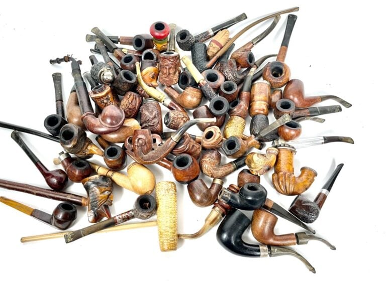 Fort lot de pipes en bruyère toutes marques: Chacom, Saint-Claude., Italie... -…