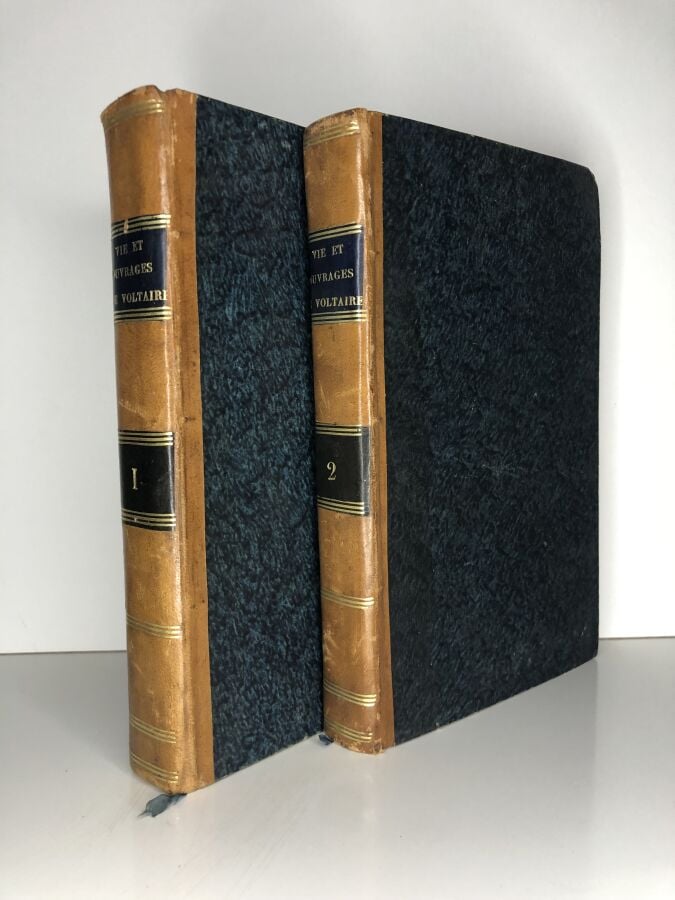 L.PAILLET / DE WARCY. - Histoire de la vie et des ouvrages de Voltaire. Édité à…