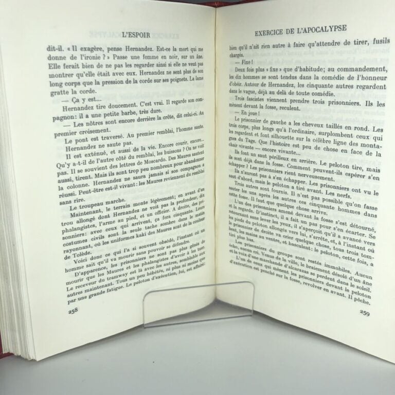 MALRAUX (André). - L'espoir. Édité à Paris chez Albert Skira en 1945. De format…