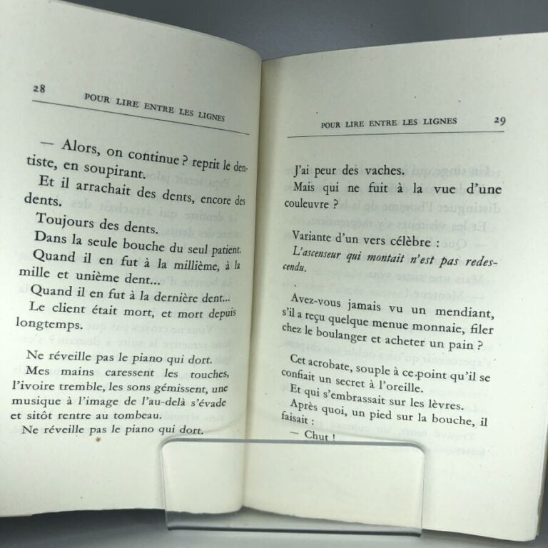 PICARD (Gaston). - Pour lire entre les lignes. Édité à Paris chez Les amis de l…