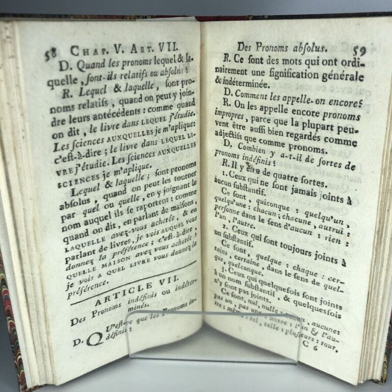 RESTAUT. - Abrégé des principes de la grammaire françoise. Édité à Toulouse aux…