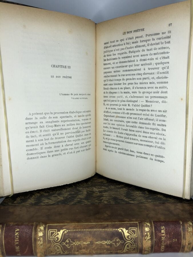 VIGNY (Alfred de). - Cinq-Mars ou une conjuration sous Louis XIII. Édité à Pari…