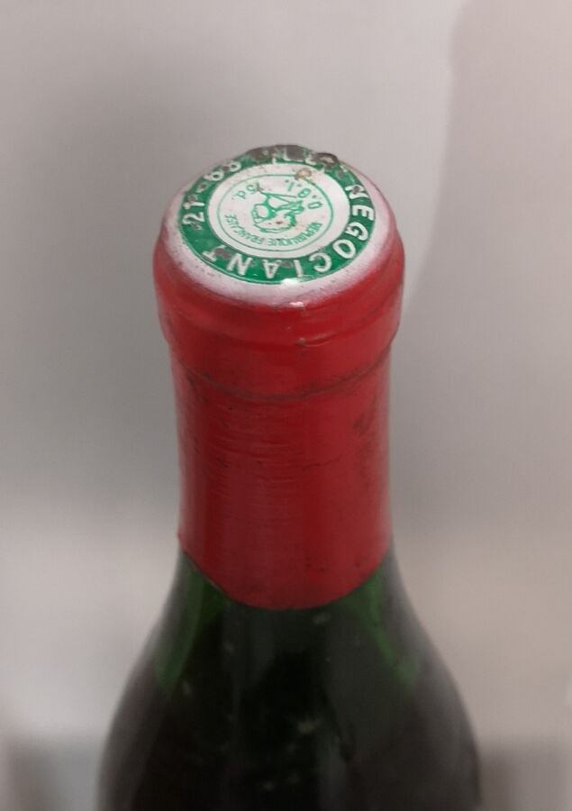 1 bouteille ROMANEE SAINT VIVANT Grand cru - Domaine de la ROMANEE CONTI 1973 E…