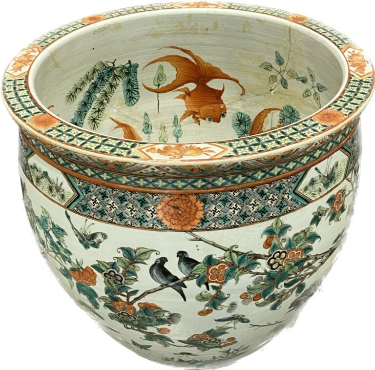 Chine - Importante vasque à poissons en porcelaine émaillée dans le gout de la…