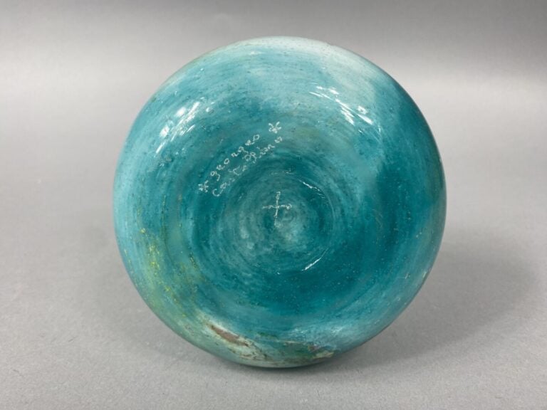 Georges CASTELLINO (XXe) - Vase soliflore en verre soufflé turquoise à col tors…