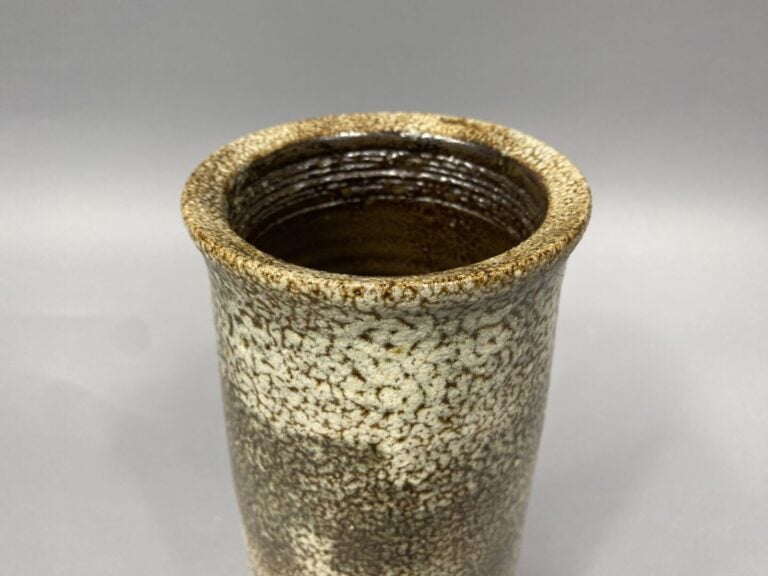 Japon, Kawahara Hiromichi (né en 1946) - Grand vase en céramique à décor flammé…