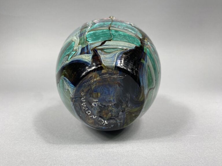 Jean-Claude NOVARO (1943-2014) - Vase balustre en verre soufflé dans les tons v…