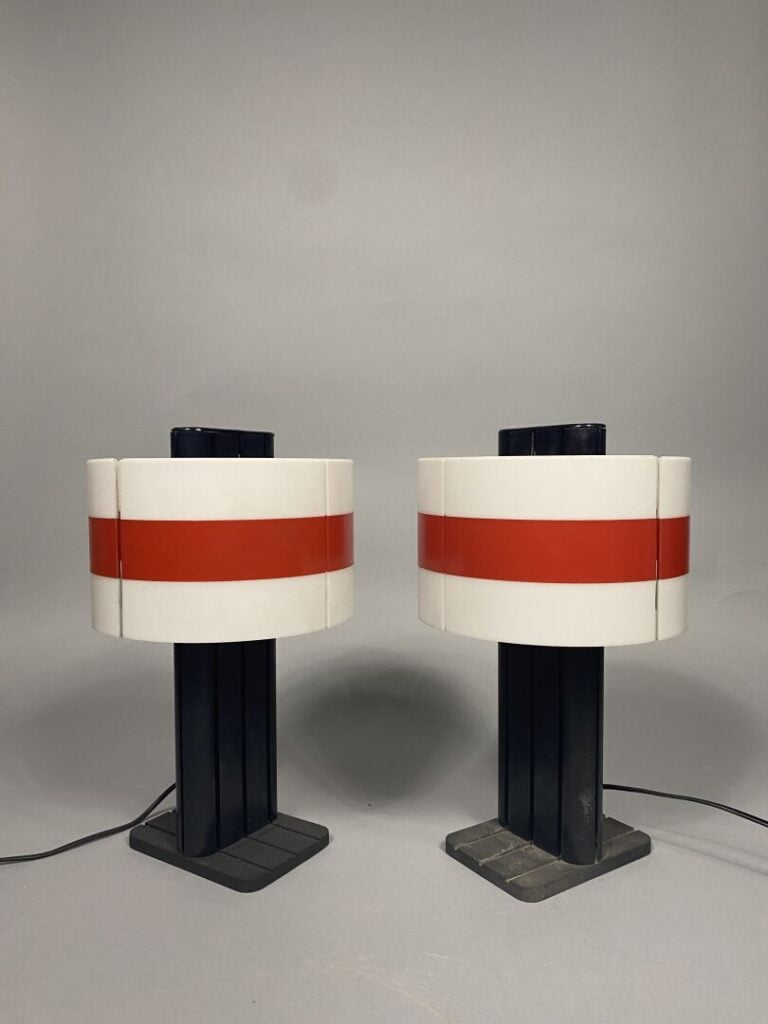 Jean Pierre VITRAC (né en 1944) - Paire de lampes modèle « Stigram » à fût en a…