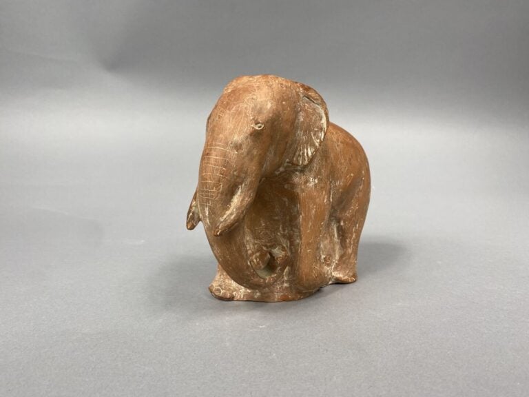 Max Ulrich SCHOOP (1903-1990) - Sujet en terre cuite représentant un éléphant -…