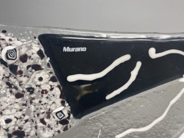MURANO - Coupe vide-poche en verre de forme carrée à bords légèrement évasés, à…