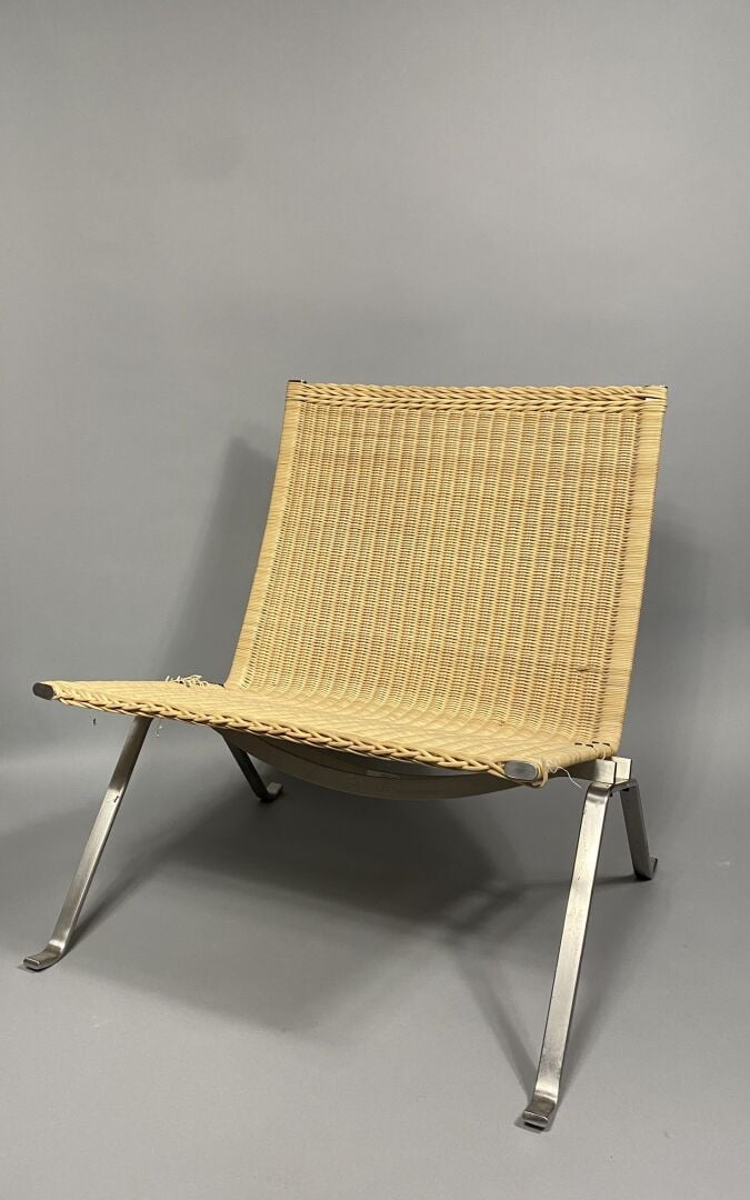 Poul KJAERHOLM (1929-1980) - Fauteuil modèle « PK 22 » à structure formant piét…