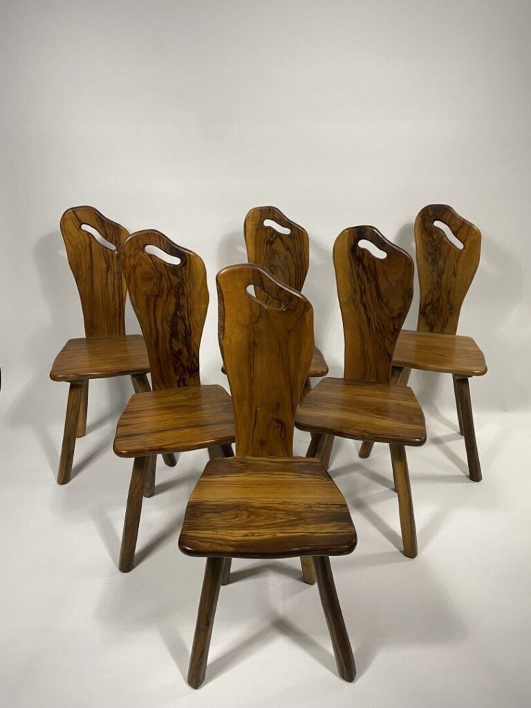 Tony BAIN à Vallauris, attribué à - Ensemble de six chaises à haut dossier en b…