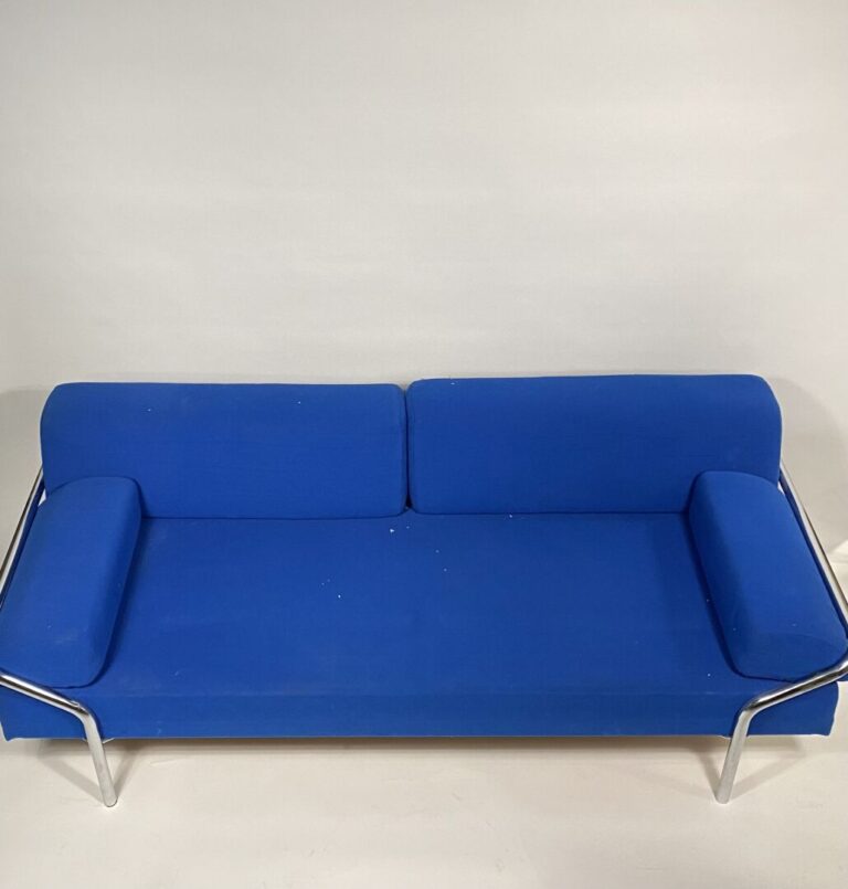 Travail 1970, dans le style Bauhaus - Canapé trois palces à structure entièreme…