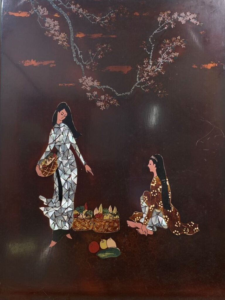 Vietnam - Ensemble de deux panneaux de bois laqués et incrustations de nacre à…
