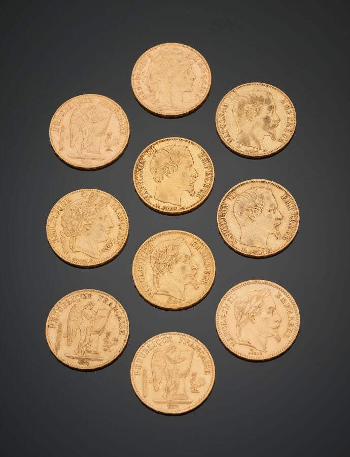 DIX PIECES en or jaune (900‰) comprenant : - - cinq 20 Francs français « Napolé…