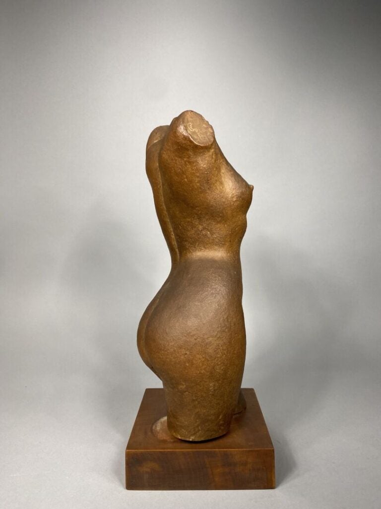 Marcel GIMOND (1894-1961) - Torse de femme - Epreuve en grès chamotté brun - Si…