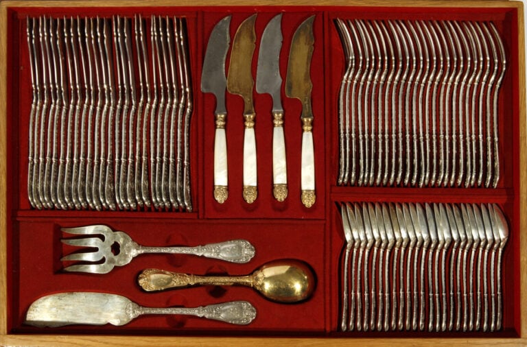 ODIOT - Exceptionelle ménagère en argent 950‰ et vermeil de la maison - Odiot,…