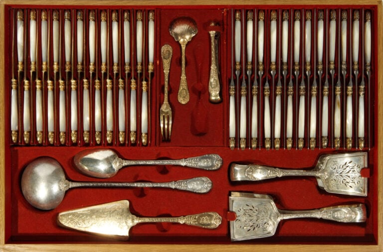 ODIOT - Exceptionelle ménagère en argent 950‰ et vermeil de la maison - Odiot,…