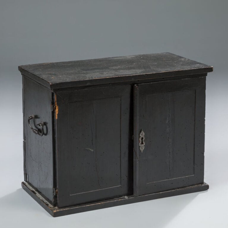 Petit Cabinet en bois - noirci Italien à tiroir - et vantail central ainsi - qu…