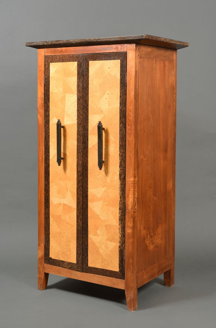 Ria & Youri AUGUSTI (Née en 1960 & Né en 1961) - Meuble de rangement en bois et…