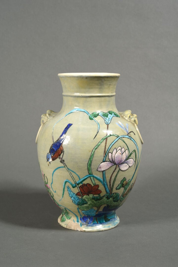 Théodore DECK (1823-1891) - Vase de forme balustre en céramique émaillée à déco…