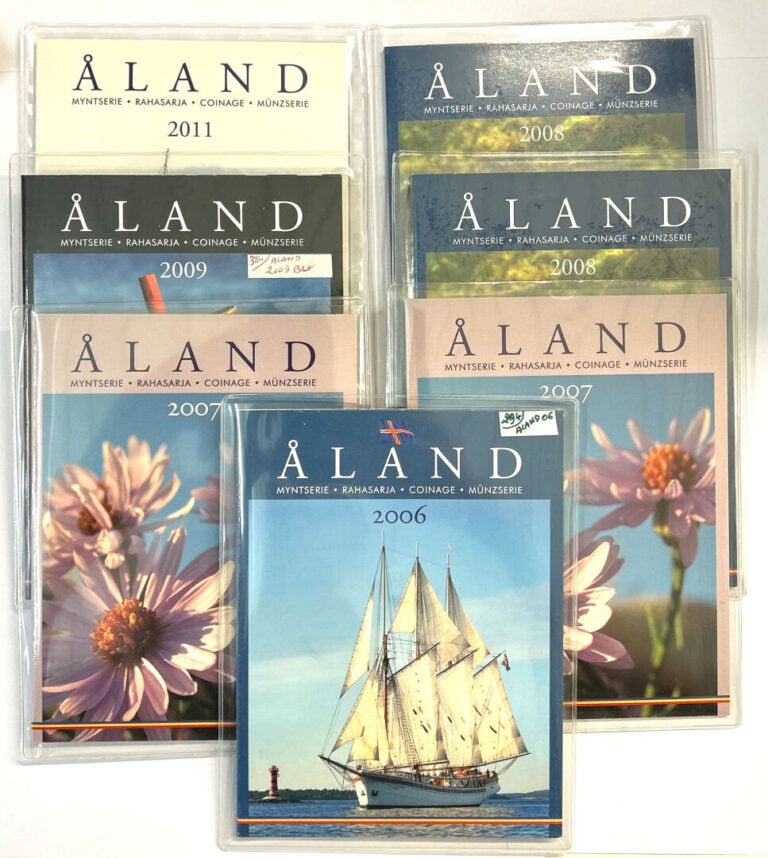 Aland - - Lot de sept coffrets BU par multiple comprenant notamment les années…